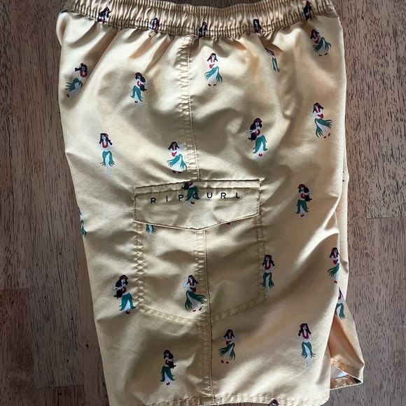 Rip curl swim trunks - Picture 6 of 7